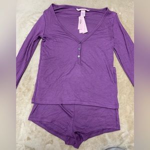 Victoria Secret two piece lounge/sleep set 💜